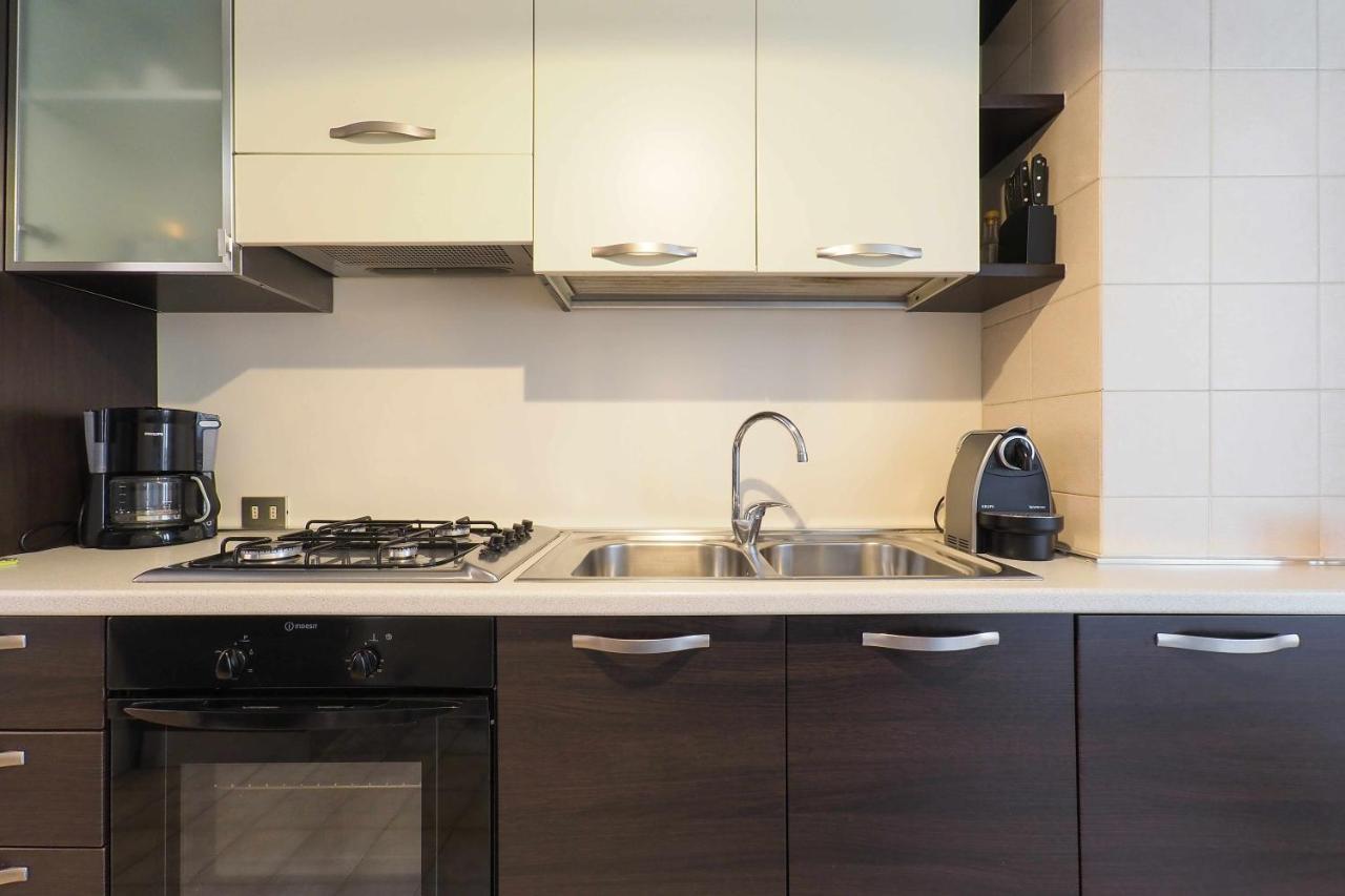 Mba24 Charming Suite Close To Metro Fieracitylife Milano Exterior foto